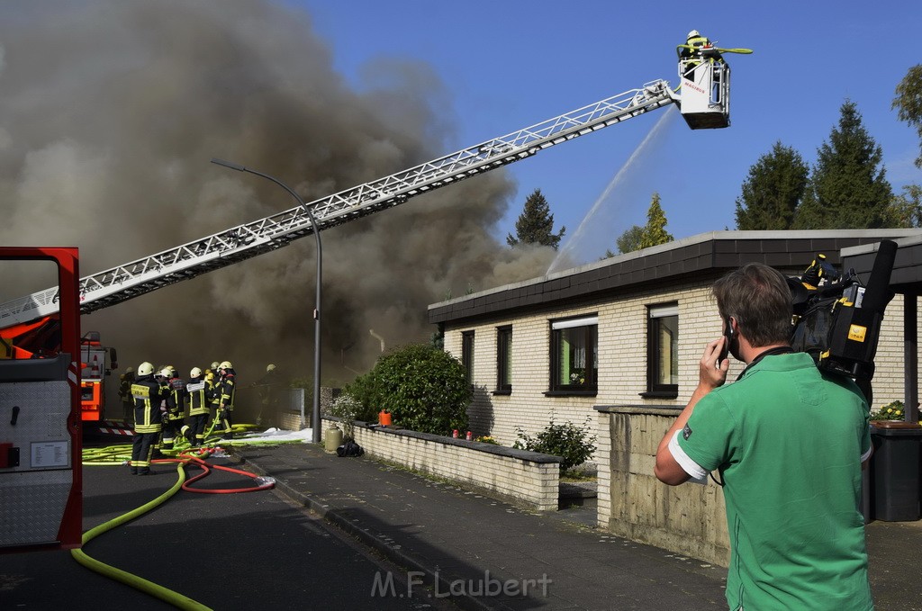 Feuer 2 Y Explo Koeln Hoehenhaus Scheuerhofstr P0014.JPG - Miklos Laubert